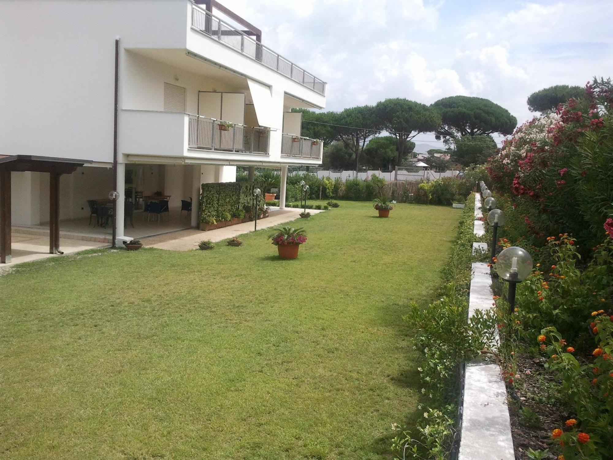 Telma Hotel Terracina Exterior foto