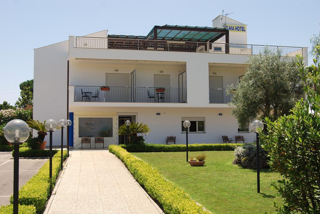 Telma Hotel Terracina Exterior foto